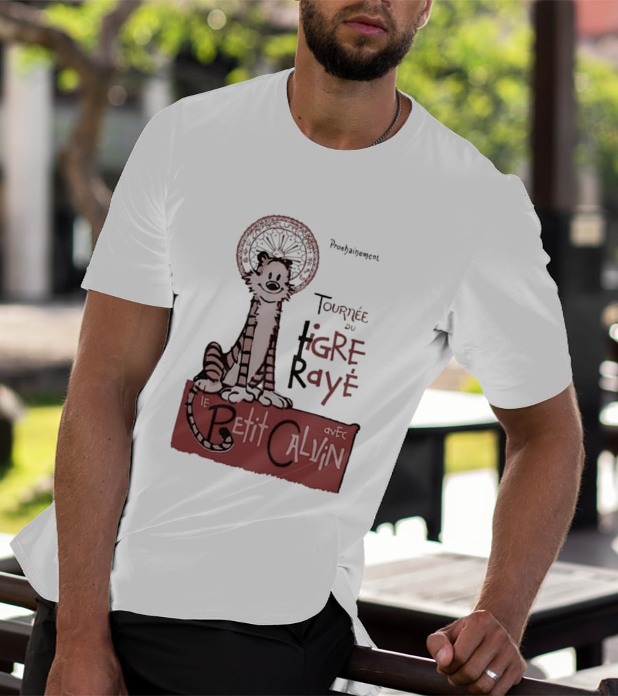 Tournée Du Tigre Raye Le Petit Calvin Avec Hobbes T-Shirt