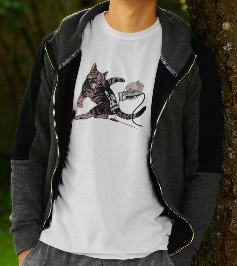 Shaving Cat Crazy Tabby Pet Grooming Clipper Reaction T-Shirt