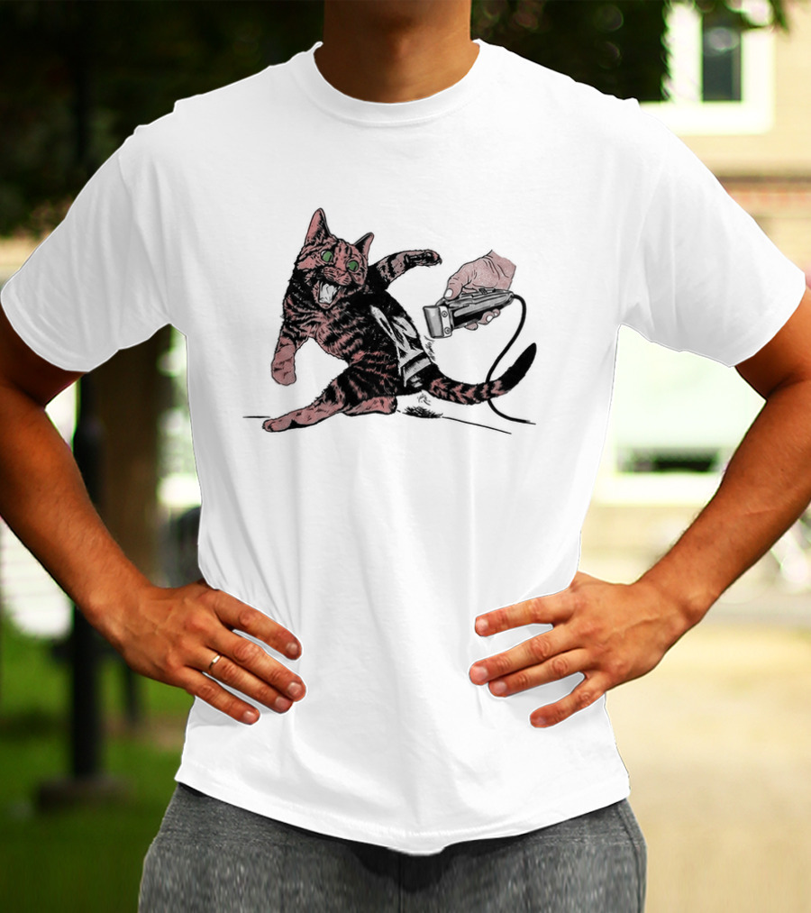 Shaving Cat Crazy Tabby Pet Grooming Clipper Reaction T-Shirt