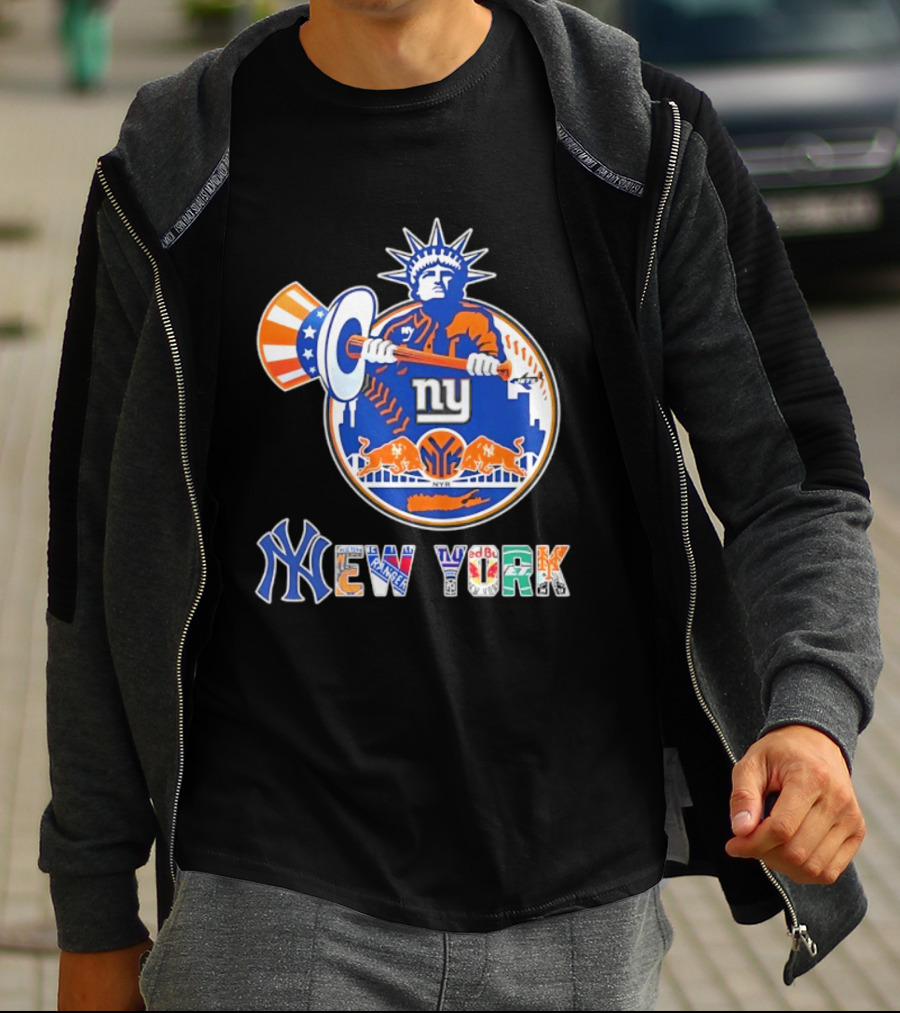 New York Liberty Skyline Sports Teams Knicks Mets Yankees T-Shirt