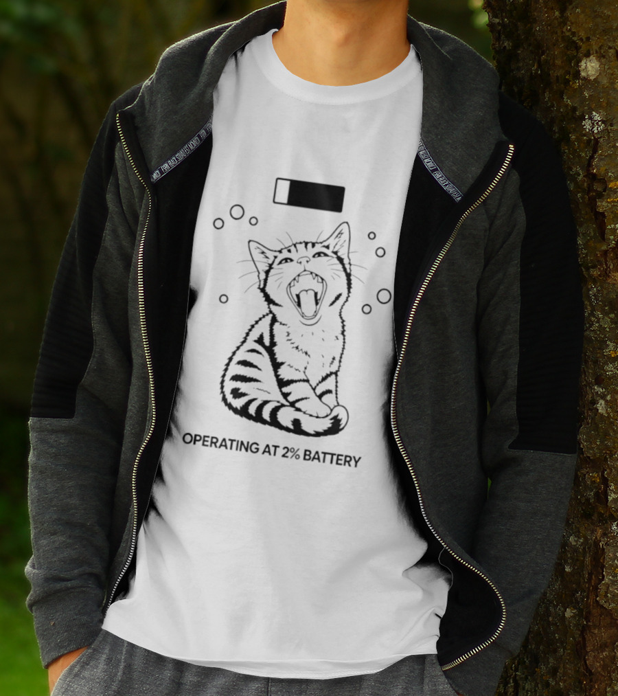 Tired Kitten Yawning Operating At 2% Battery T-Shirt