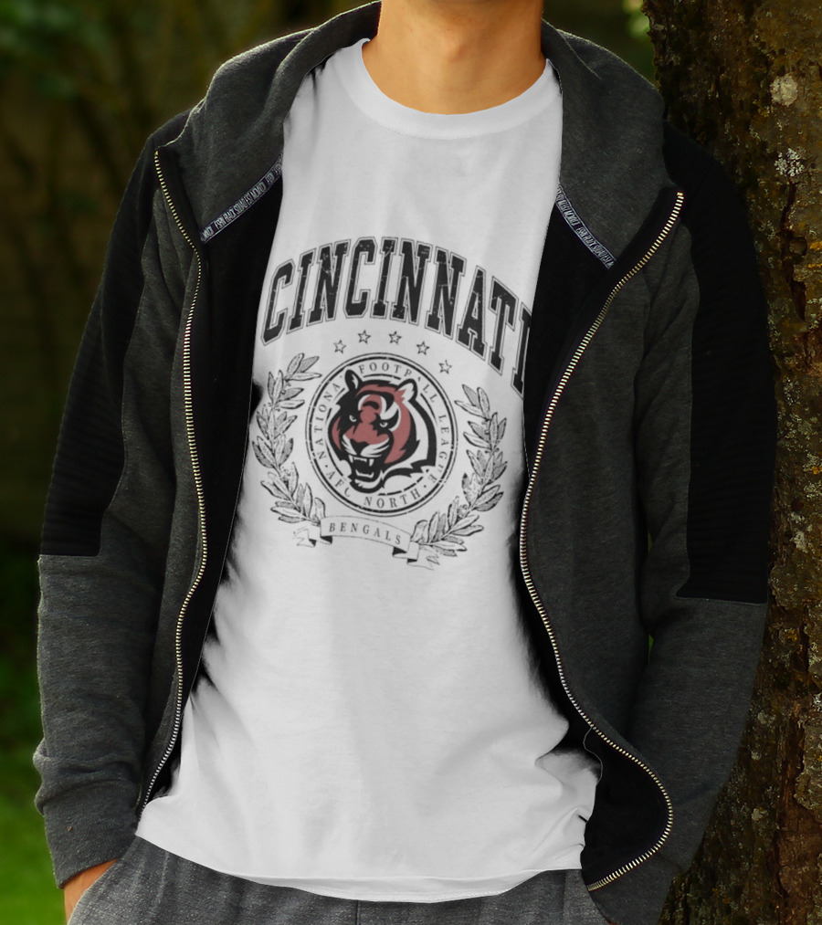 Cincinnati Tigers Football Badge Bengals NFL National Football League AFC North T-Shirt