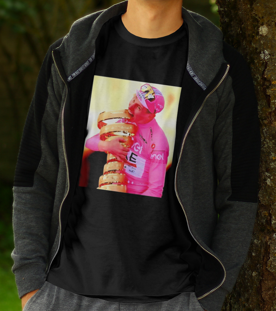 Tadej Pogacar 2024 Giro D'Italia Trophy Celebration In Pink Jersey T-Shirt