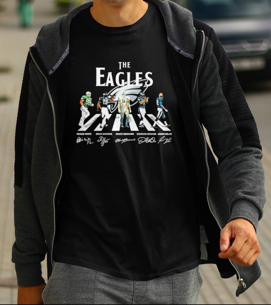 The Eagles Reggie White Brian Dawkins Chuck Bednarik Donovan McNabb Jason Kelce Philadelphia Eagles Signatures Abbey Road Crosswalk T-Shirt