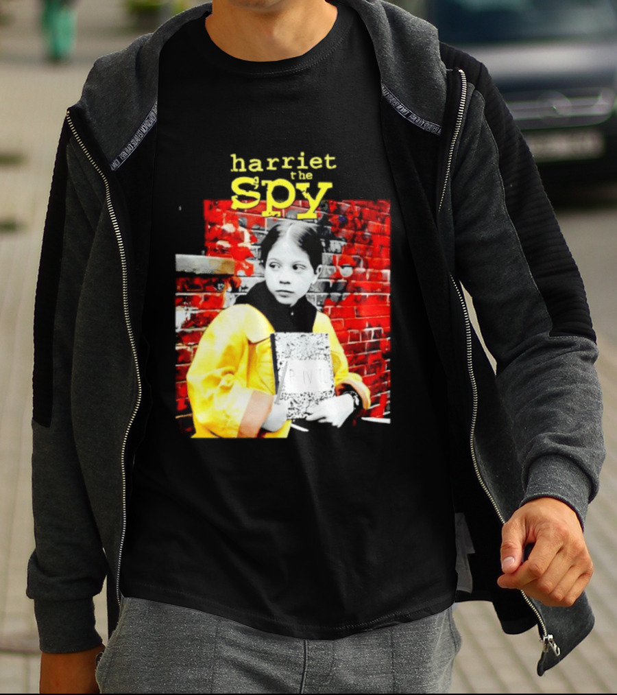 Harriet The Spy Michelle Trachtenberg Classic Yellow Raincoat Notepad T-Shirt