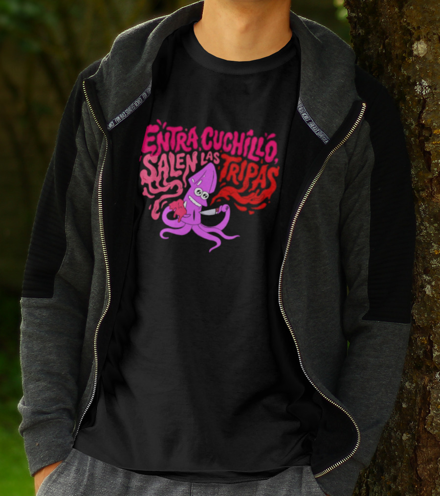 Entra Cuchillo Salen Las Tripas Squid Cartoon Knife Fun T-Shirt