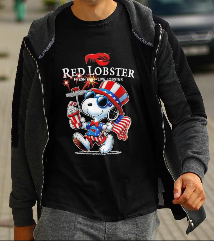 Snoopy Red Lobster Fresh Live Lobster America 1776 2026 250th Anniversary T-Shirt