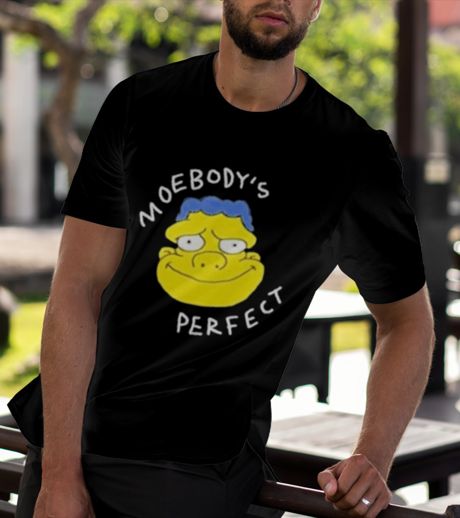 Moebody's Perfect Yellow Cartoon Face With Blue Hair Smirk T-Shirt