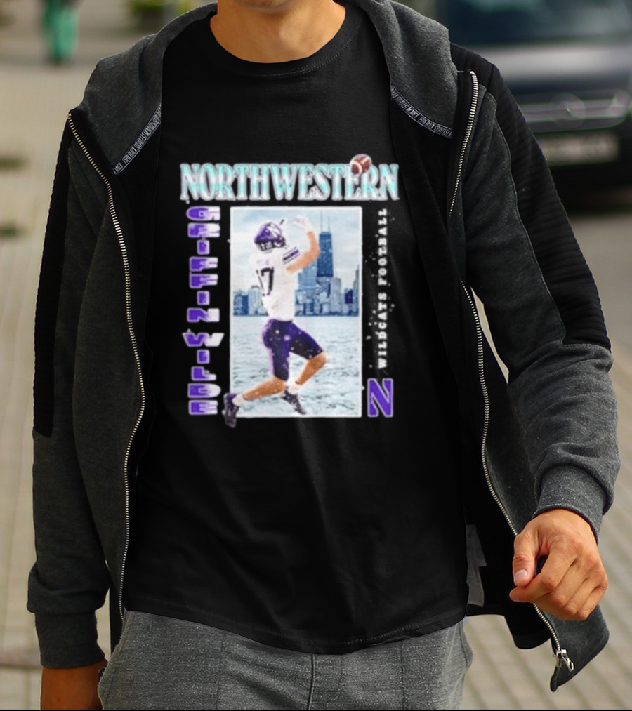 Northwestern Wildcats Football Griffin Wilde No 17 Chicago Skyline T-Shirt