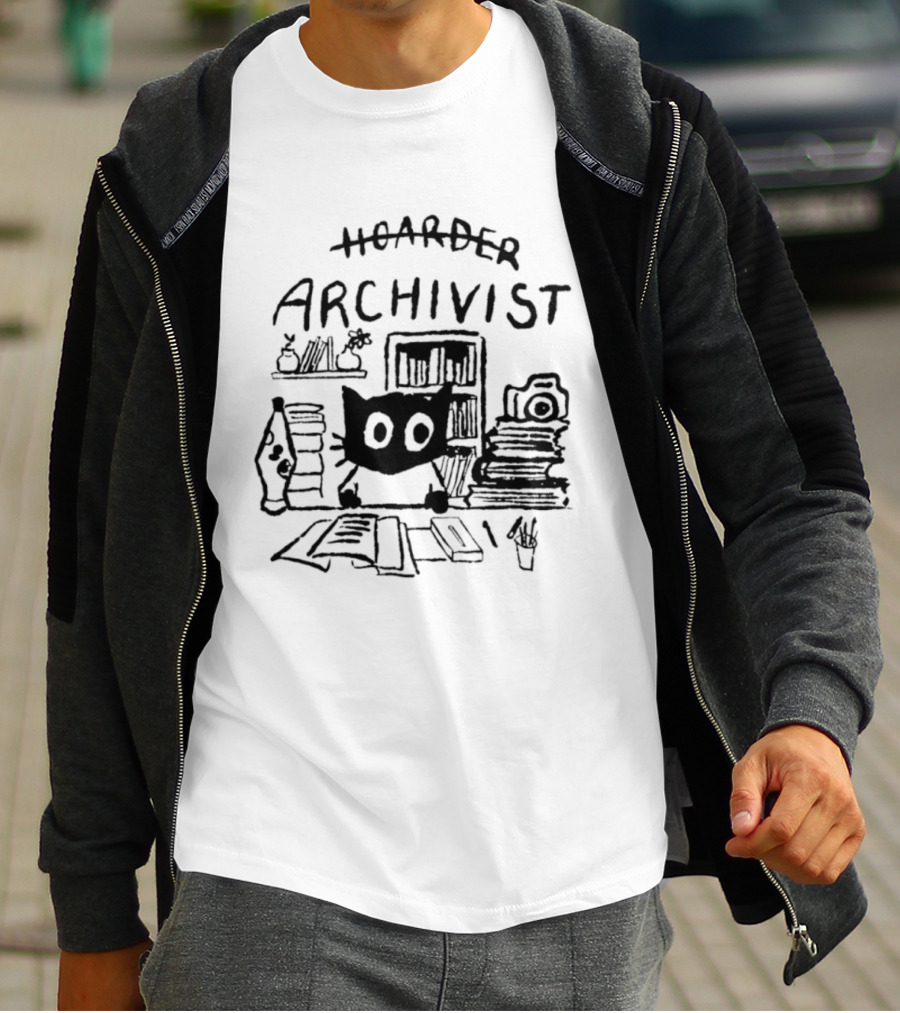 Cat Hoarder Archivist Bookworm Librarian T-Shirt