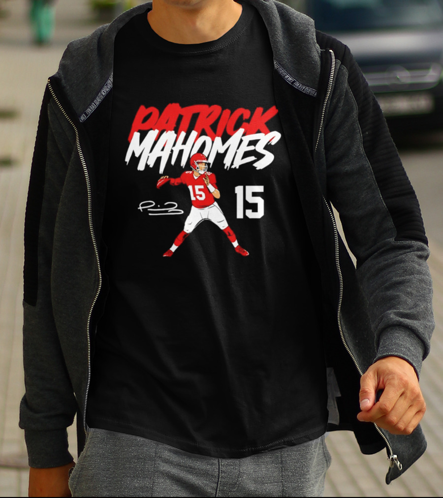 Patrick Mahomes 15 KC Chiefs Signature Pose 2026 Star T-Shirt