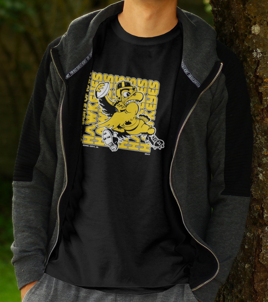 University Of Iowa Hawkeyes Mascot Iowa City Retro 1847 T-Shirt