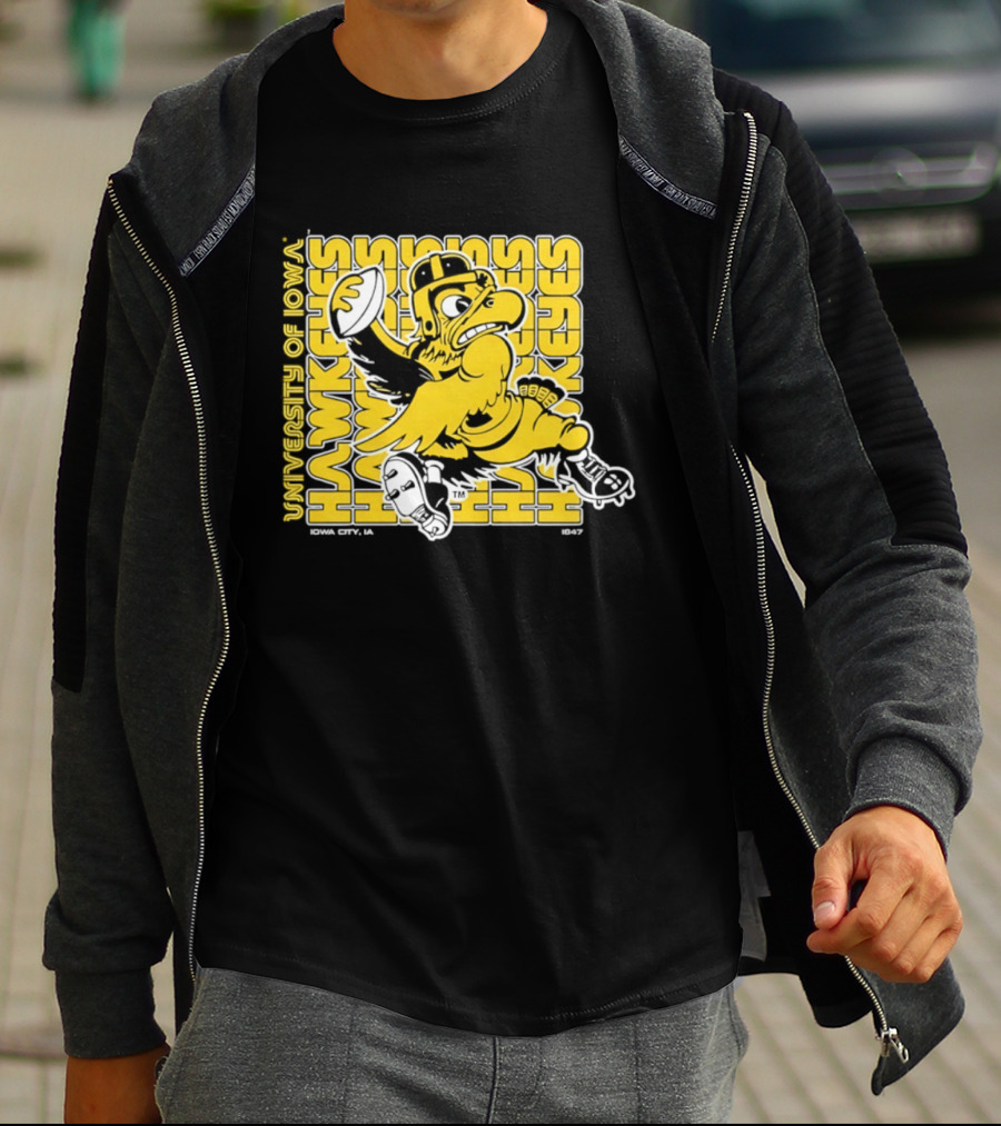University Of Iowa Hawkeyes Mascot Iowa City Retro 1847 T-Shirt