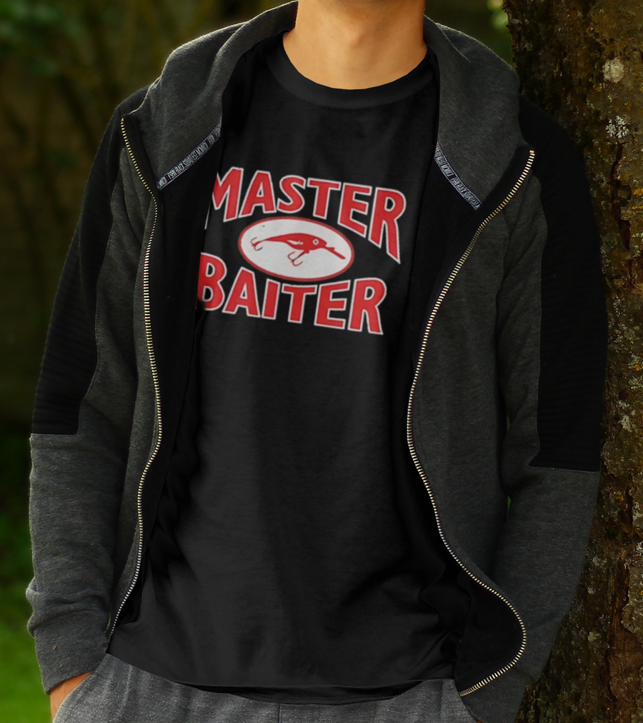Master Baiter Fishing Lure Nostalgic Humor Décor T-Shirt