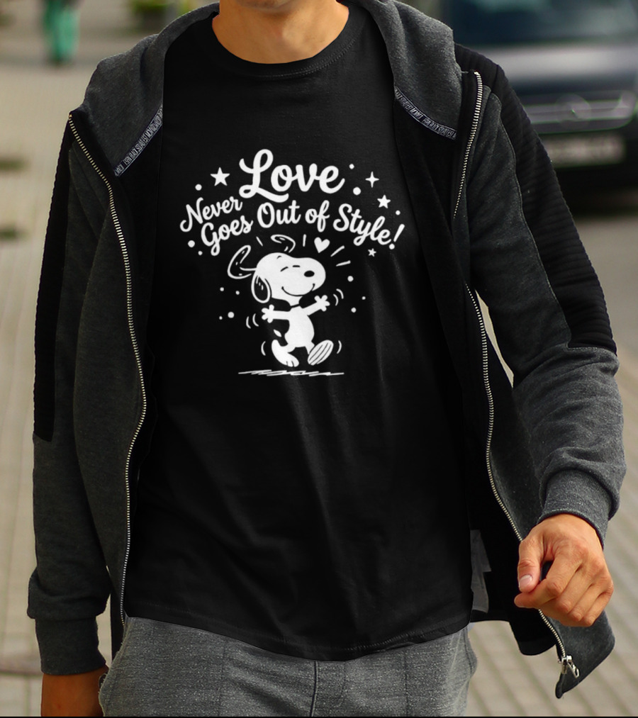 Snoopy Love Never Goes Out Of Style Peanuts T-Shirt