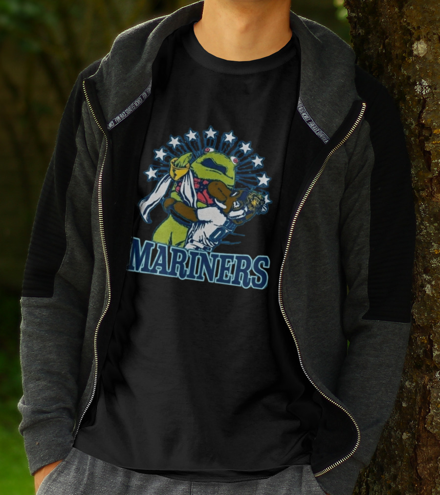 Mariner Moose Hugs Humpy Salmon With Mariners Stars T-Shirt