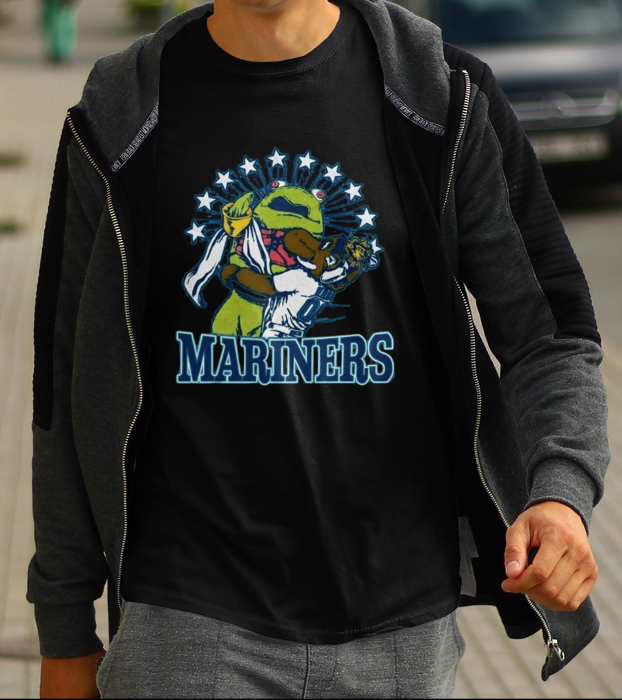 Mariner Moose Hugs Humpy Salmon With Mariners Stars T-Shirt