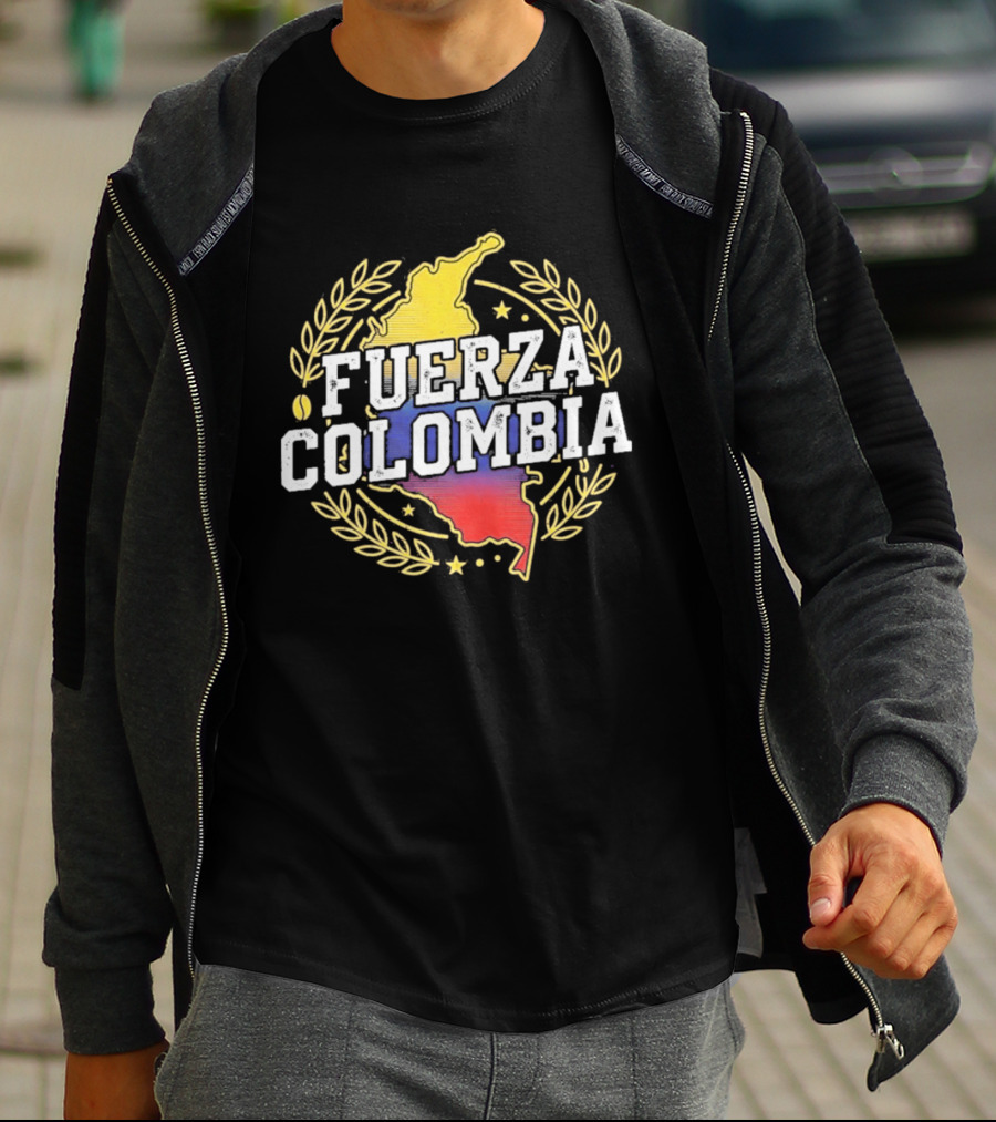 Fuerza Colombia Map Yellow Blue Red Laurel And Stars T-Shirt