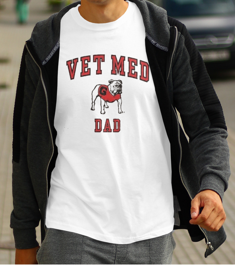 Vet Med Dad Bulldog G T-Shirt