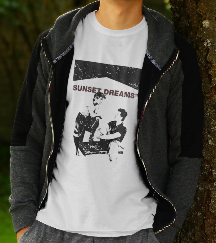 SUNSET DREAMS Streetwear T-Shirt
