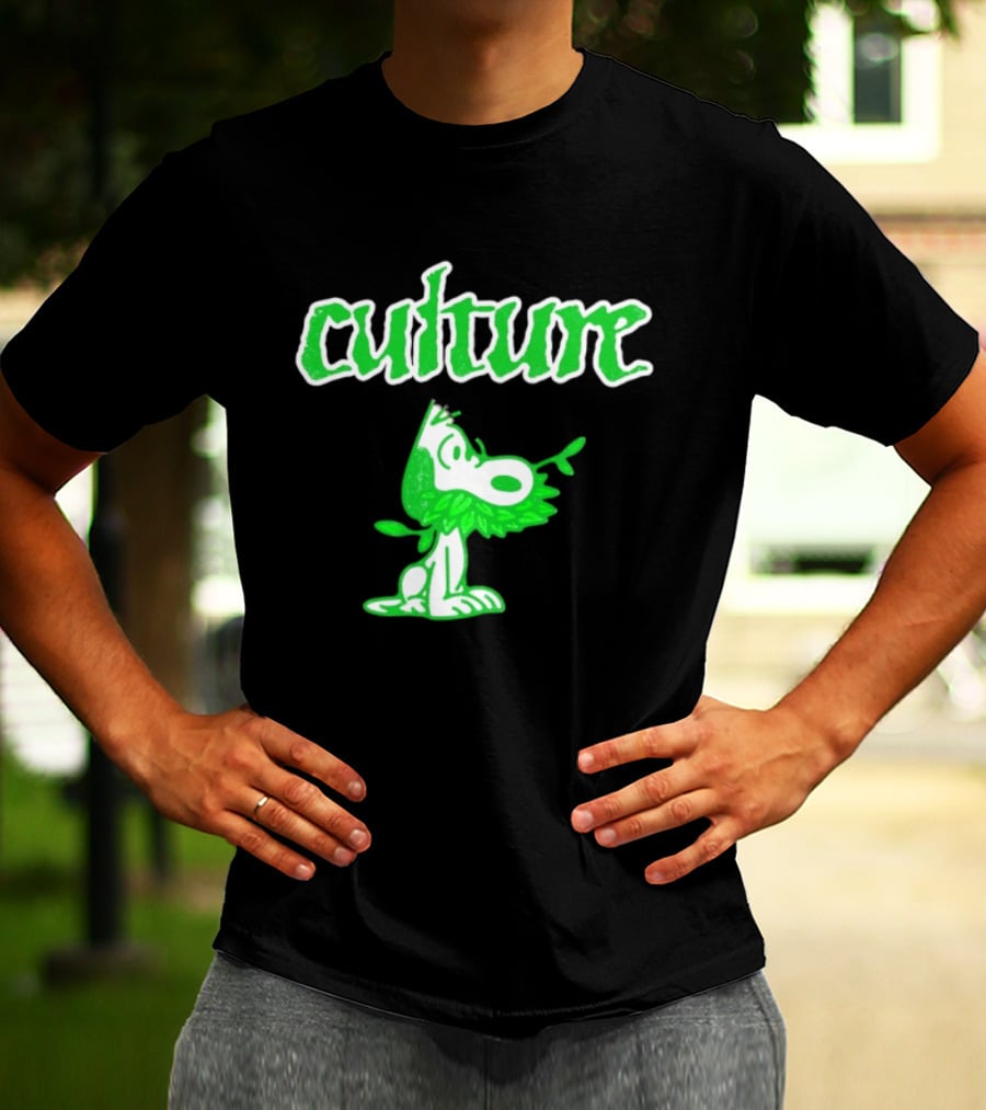 Culture Snoopy Peanuts Dog Leaf Crown T-Shirt