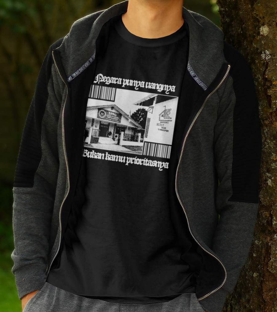 Negara Punya Uangnya Bukan Kamu Prioritasnya Monochrome House And Trees T-Shirt