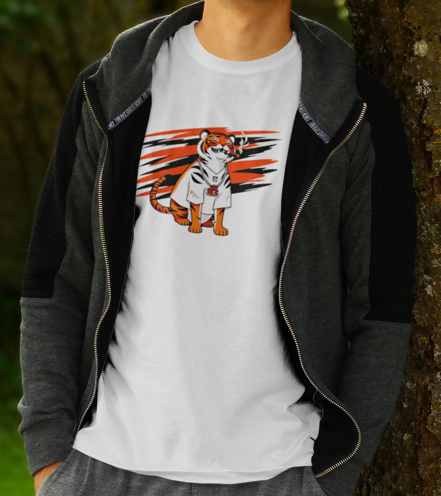 Cincinnati Bengals Tiger With Cigar And KGM Chain T-Shirt