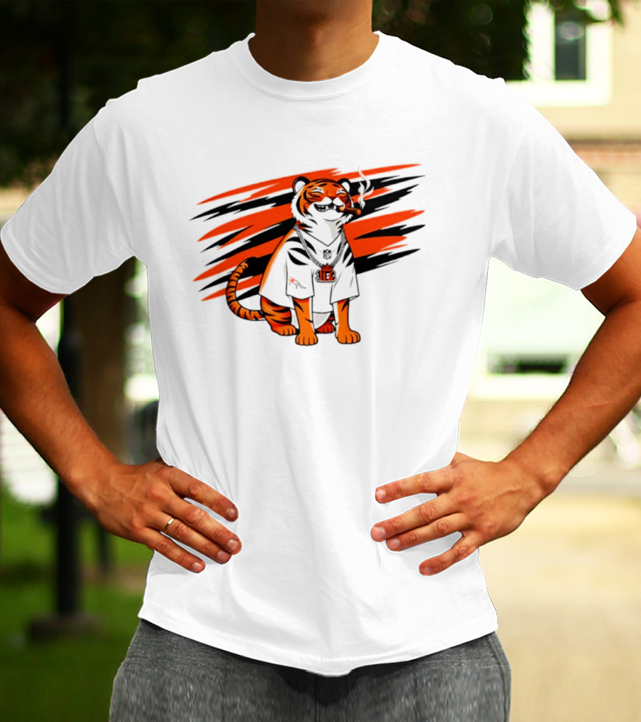 Cincinnati Bengals Tiger With Cigar And KGM Chain T-Shirt