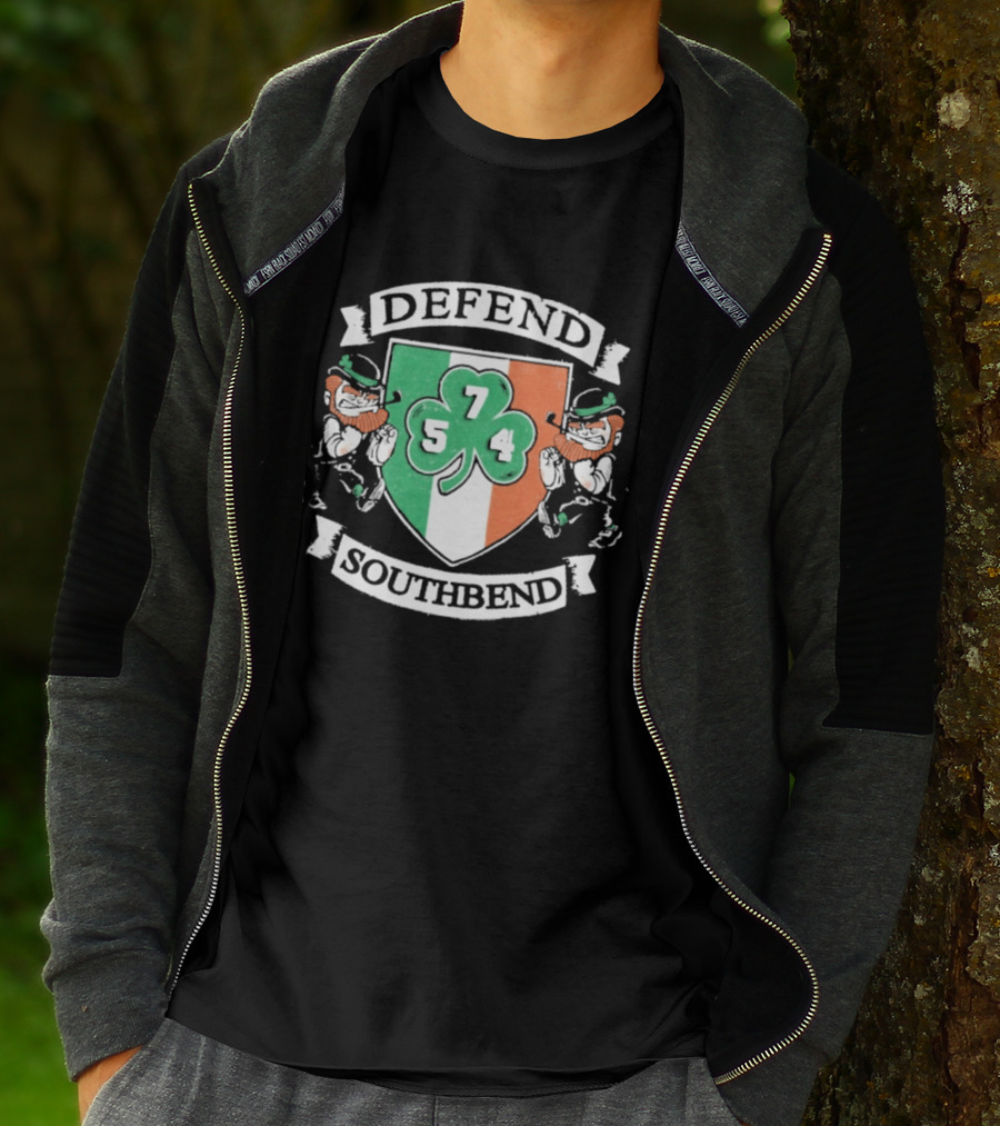 Notre Dame Defend Southbend 754 Shamrock Emblem With Fighting Leprechauns T-Shirt