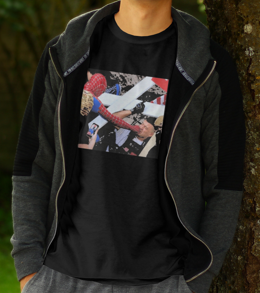Minneapolis Spiderman Punching Police Protest Scene T-Shirt