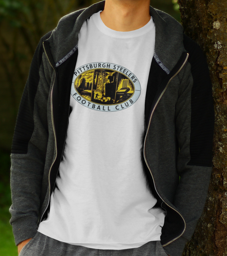 Pittsburgh Steelers Football Club Urban Skyline Distressed T-Shirt