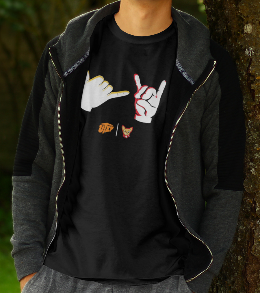 El Paso Chihuahuas Fear The Ears Hand Signs Gesture T-Shirt