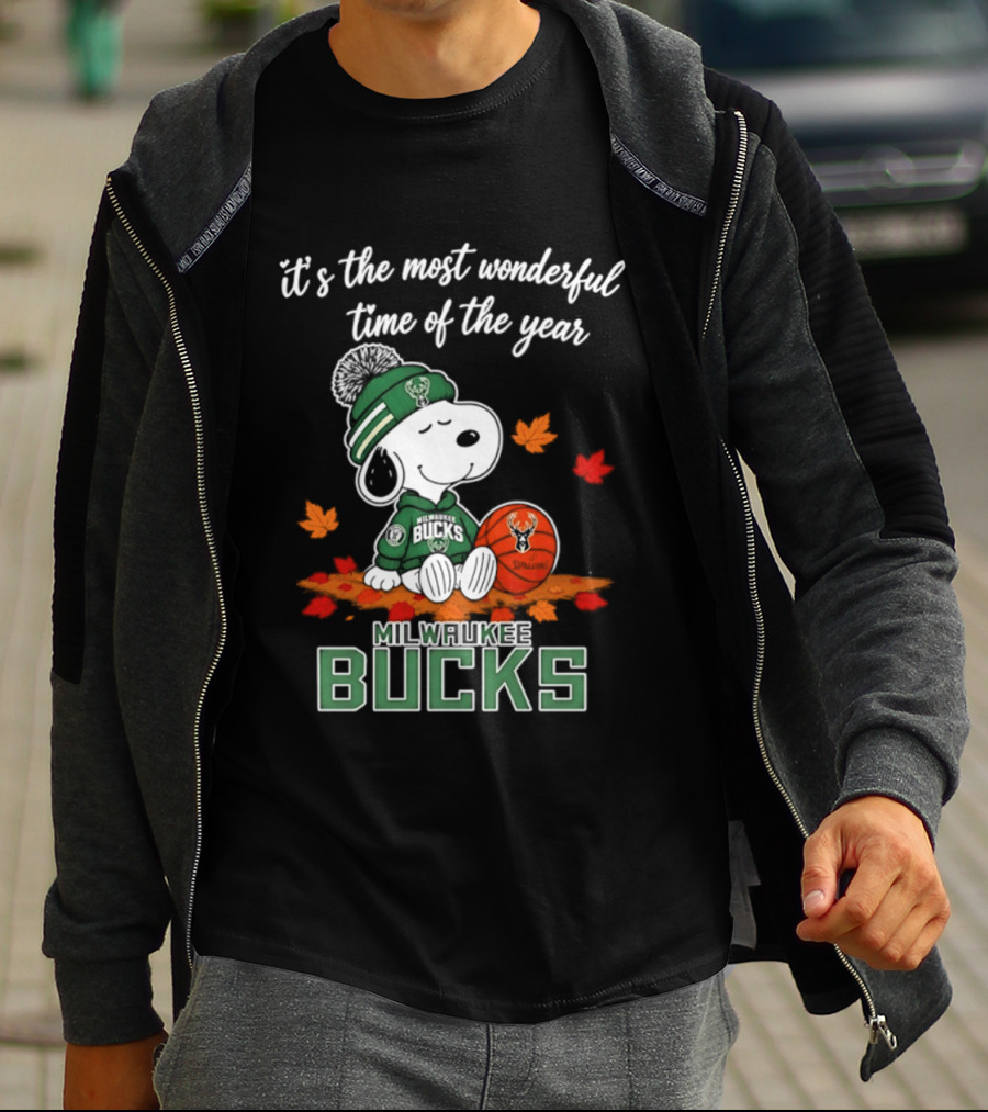 Milwaukee Bucks Snoopy 2026 It's The Most Wonderful Time Of The Year Halloween T-Shirt