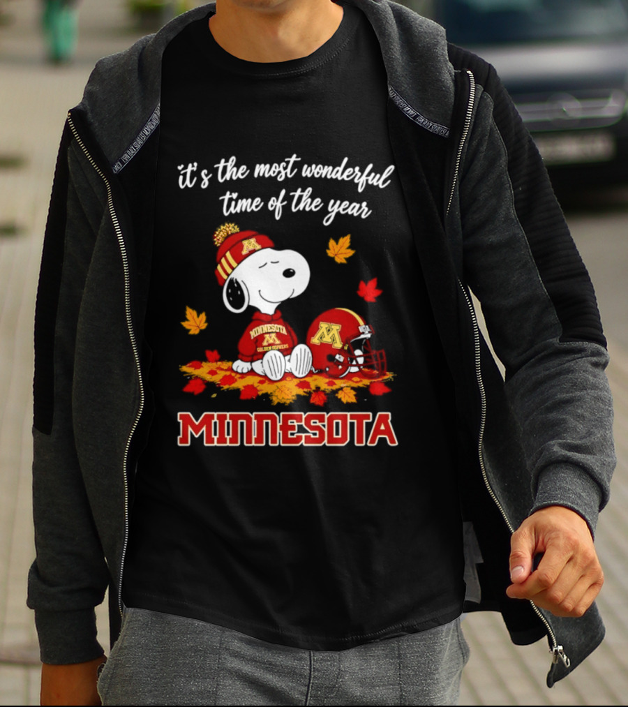 Minnesota Golden Gophers Snoopy Fall Autumn Leaves It's The Most Wonderful Time Of The Year T-Shirt