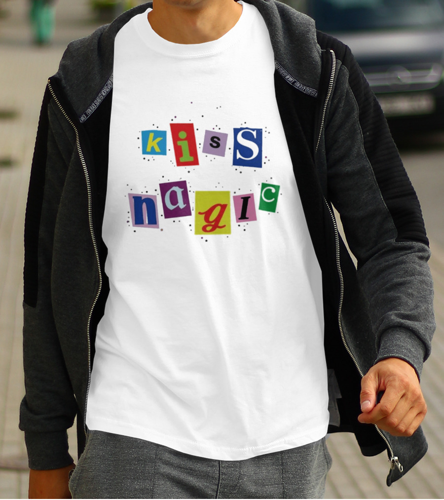 Maisie Williams Kiss Magic Typography Collage T-Shirt