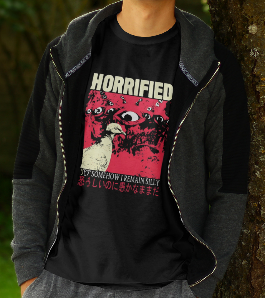 Horrified Pigeon Yet Somehow I Remain Silly Japanese T-Shirt