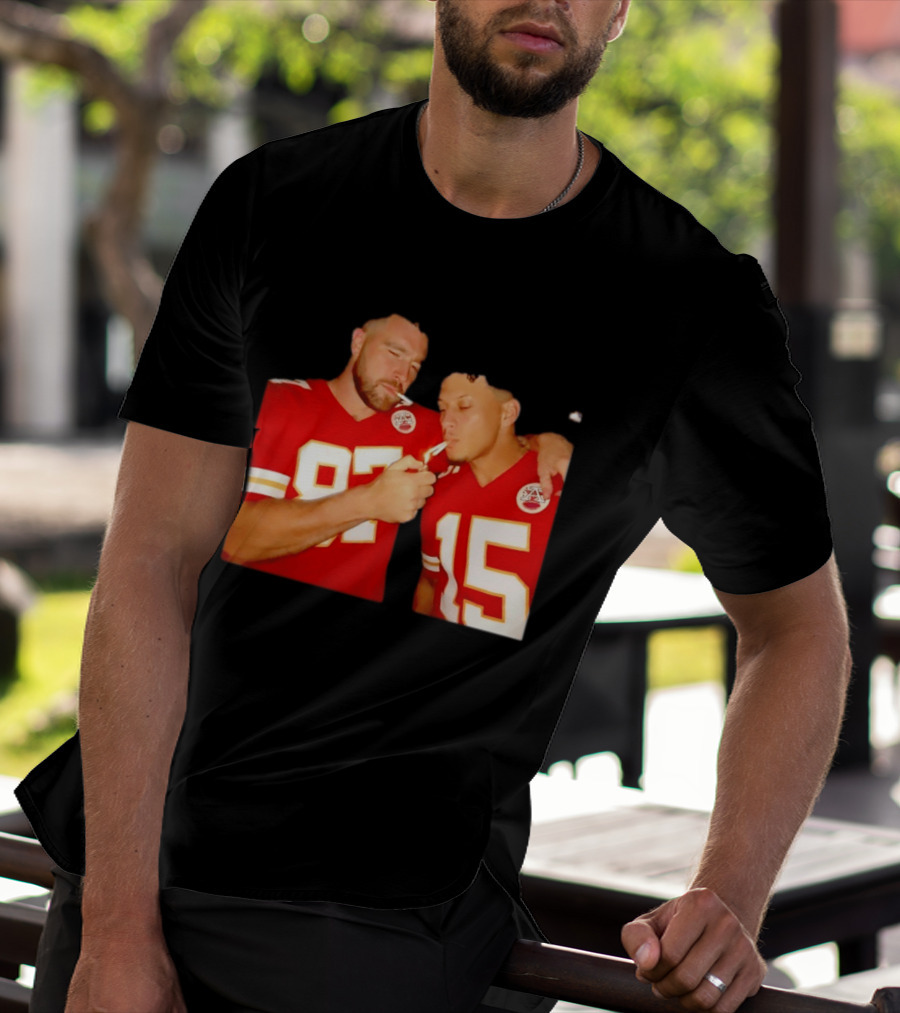 Kansas City Chiefs Mahomes Kelce Smoking 87 15 T-Shirt