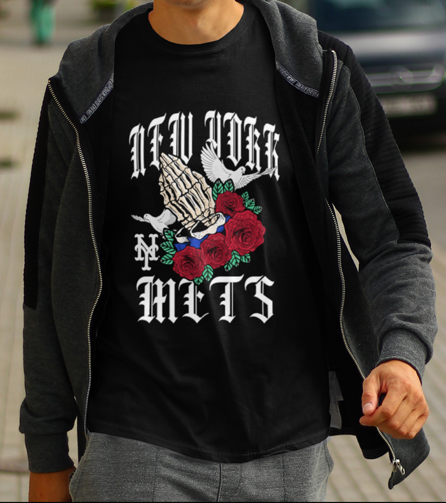 New York Mets Gothic Bloom With Doves And Roses Halloween 2026 T-Shirt