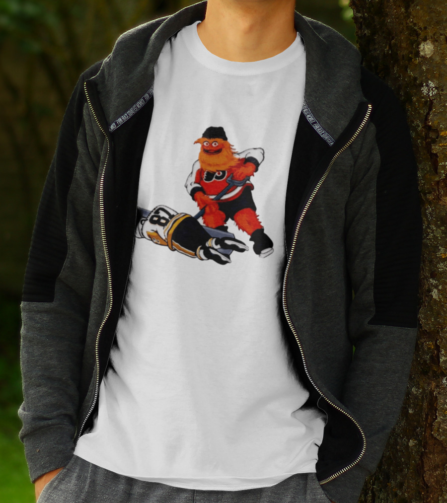 Philadelphia Flyers Gritty Shovelin' Cartoon With Hockey Rivalry Scene T-Shirt