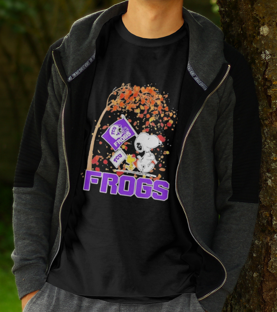 TCU Horned Frogs Snoopy Peanuts Fall Leaves T-Shirt