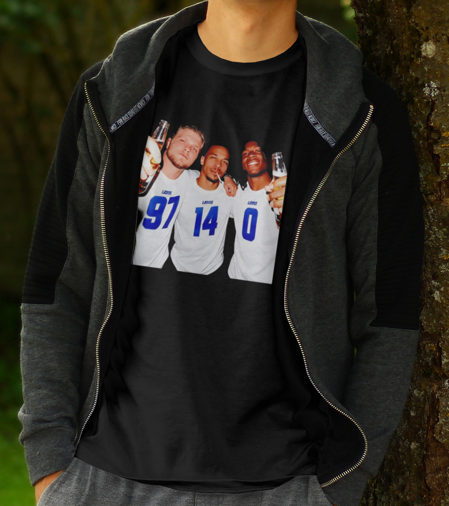 Detroit Lions Aidan Hutchinson Amon Ra St. Brown Jahmyr Gibbs Holding Beer Bottles Smoking Celebration T-Shirt