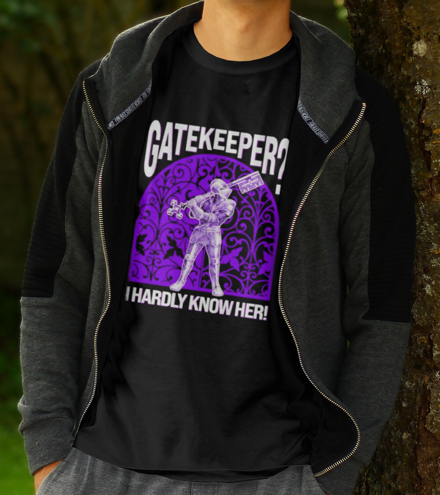 Gatekeeper I Hardly Know Her Knight In Armor Key Sword Purple T-Shirt