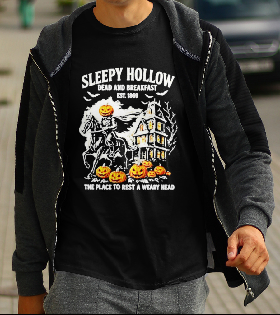 Sleepy Hollow Dead And Breakfast Est 1869 Headless Horseman Pumpkin Halloween The Place To Rest A Weary Head T-Shirt
