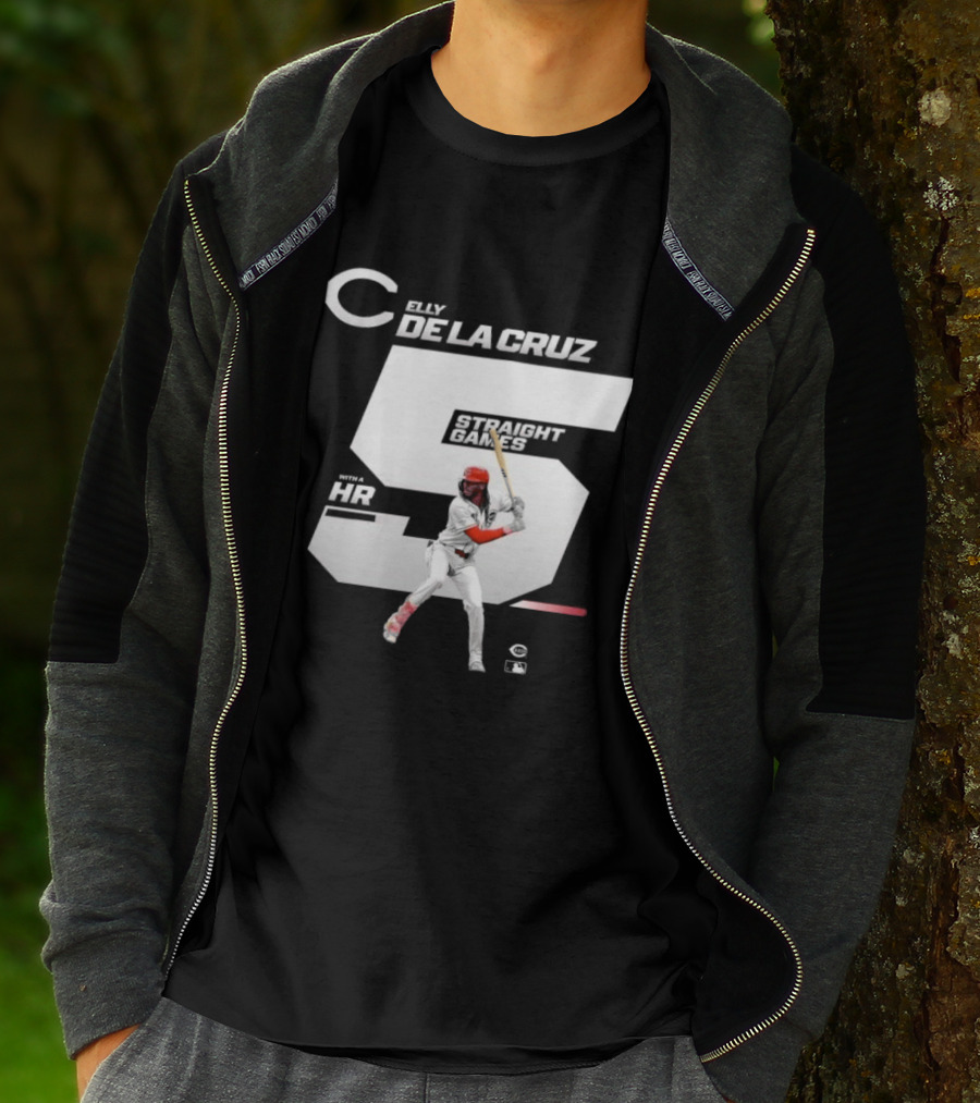 Elly De La Cruz 5 Straight Game 26 HR Baseball Player T-Shirt