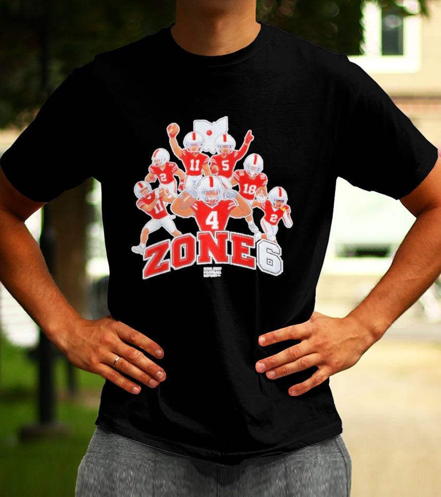 Zone 6 Ohio State Buckeyes Football Players Pose With State T-Shirt