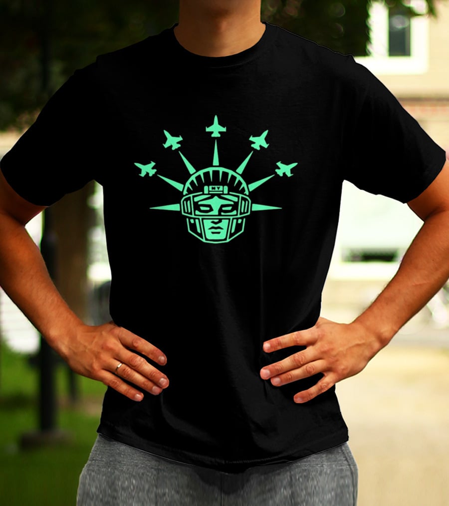 Statue Liberty Helmet New York Jets Football Formation T-Shirt