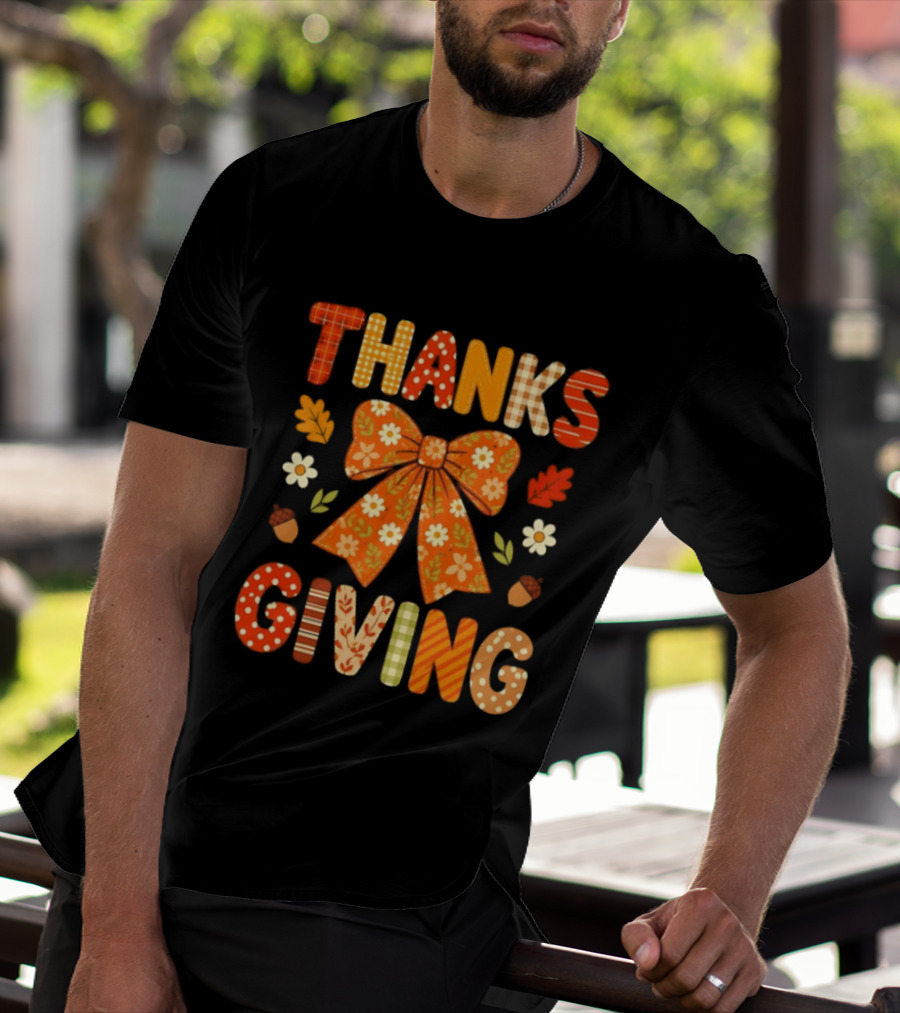 Thanksgiving Floral Bow With Autumn Acorns And Leaves T-Shirt