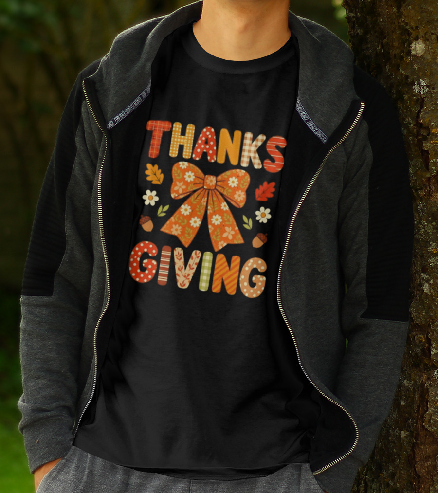 Thanksgiving Floral Bow With Autumn Acorns And Leaves T-Shirt