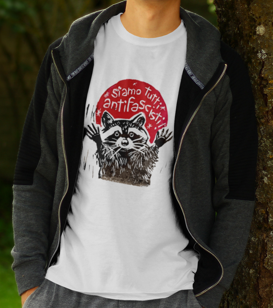 Siamo Tutti Antifascisti Raccoon Image T-Shirt