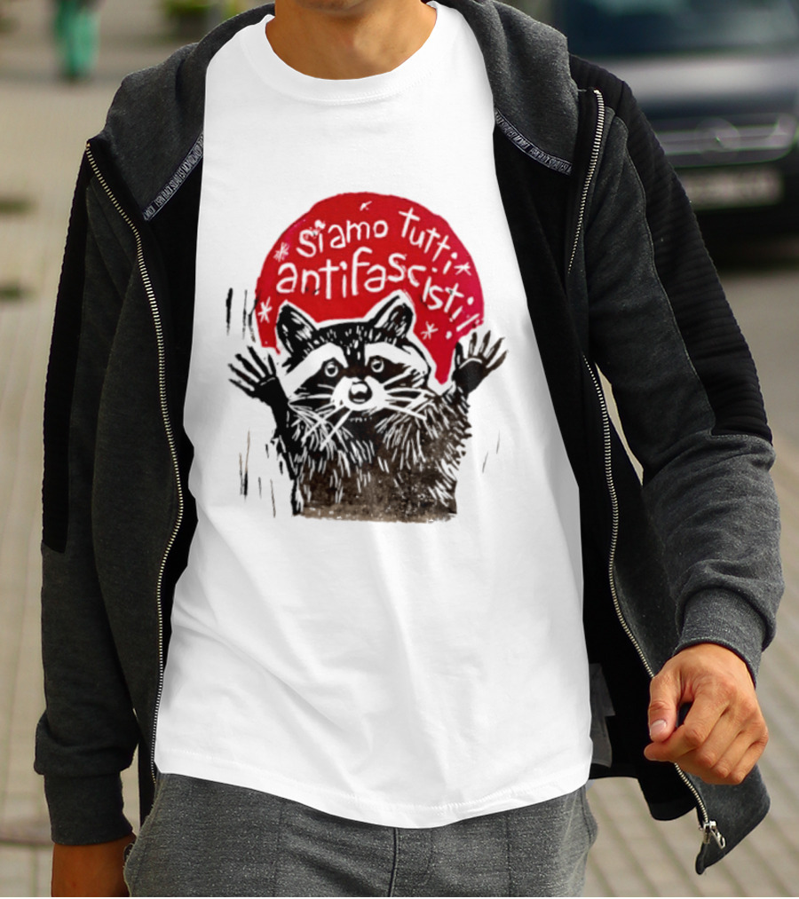 Siamo Tutti Antifascisti Raccoon Image T-Shirt